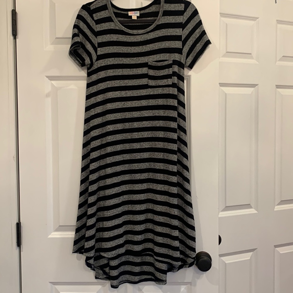 XXS Lularoe Striped Carly black and gray